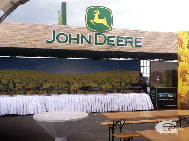 Открытие Центра продаж агропромышленной техники JOHN DEERE в Республике Молдова.