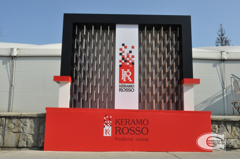 16 - 19 марта 2016 года. Международная выставка MOLDCONSTRUCT - уличный стенд Keramo Rosso